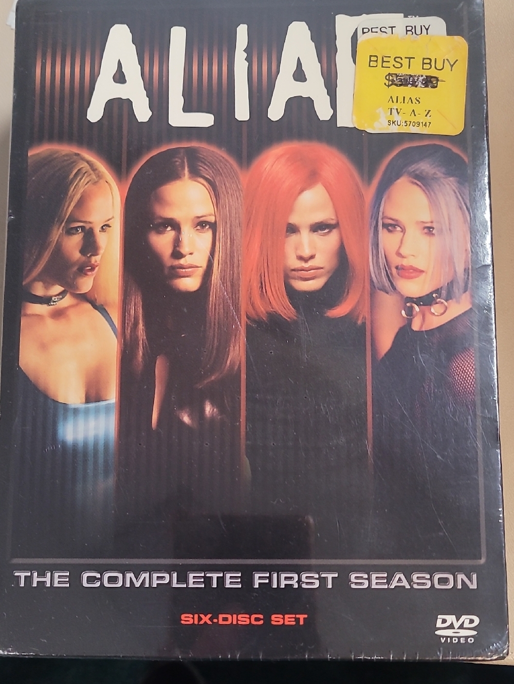 Alias: The Complete First Season DVD - Six Disc Set